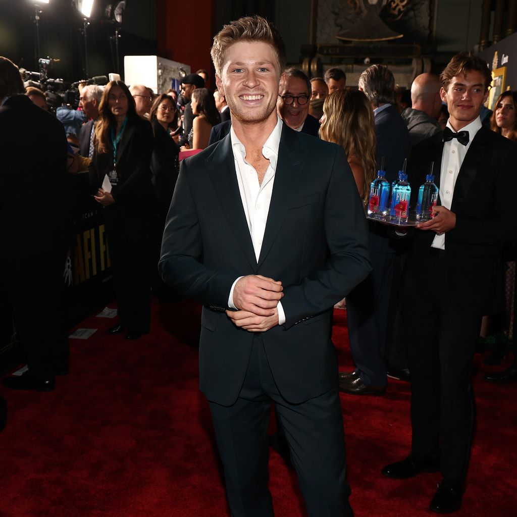 Robert Irwin bei der Premiere von "Nuremberg" beim AFI Fest 2025 im TCL Chinese Theatre, präsentiert von Fiji Water