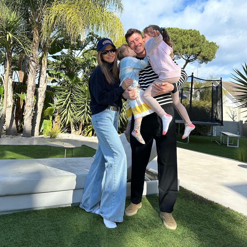 Robert Lewandowski mit seiner Familie