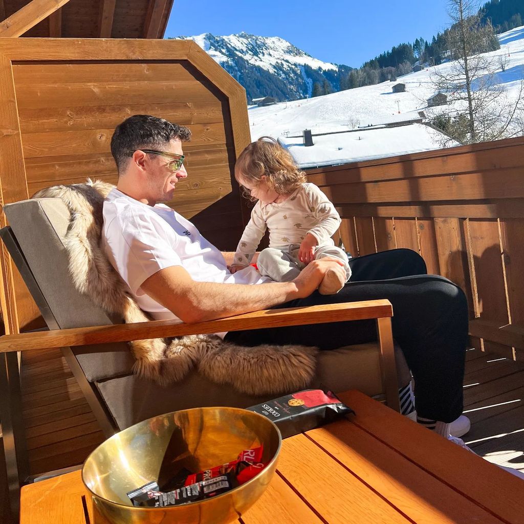 Robert Lewandowski mit seiner Tochter Laura
