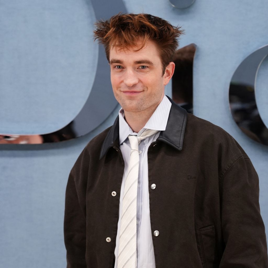 Robert Pattinson während der Paris Fashion Week