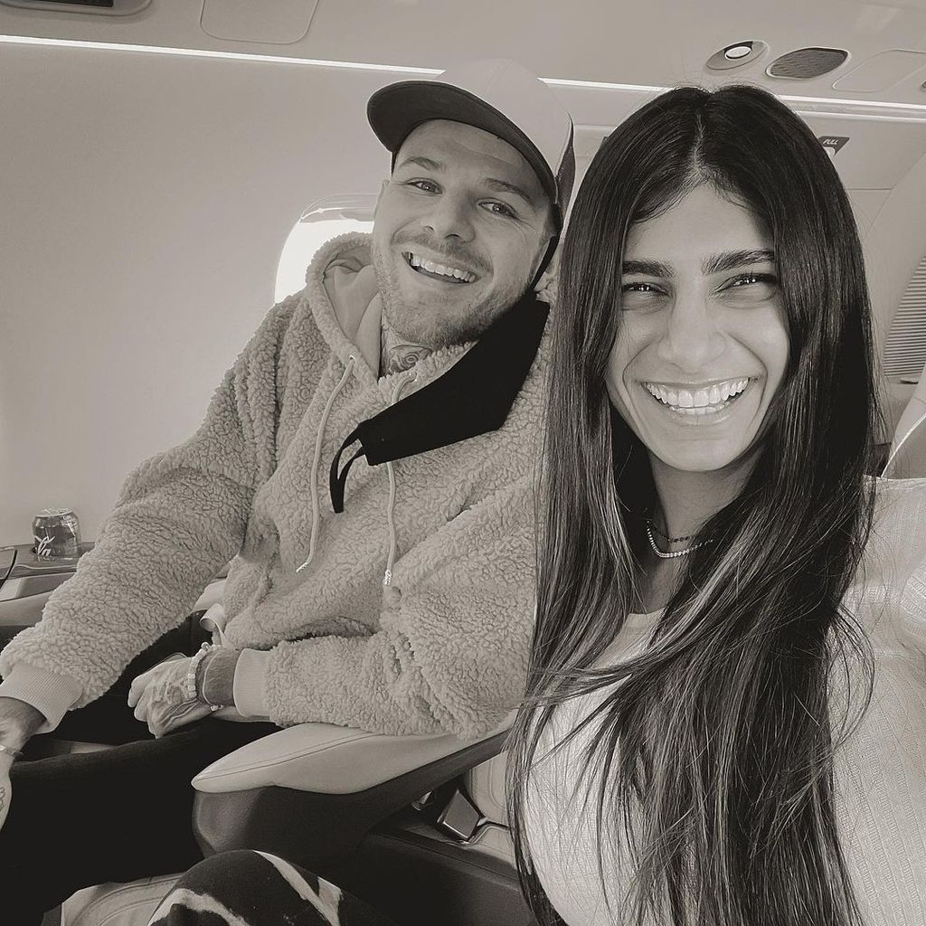 Robert Sandberg und Mia Khalifa
