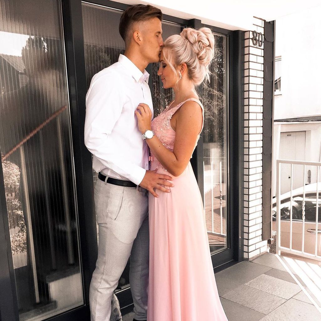 Robin Riebling und  Lena Schiwiora, Ex-"Temptation Island"-Teilnehmer