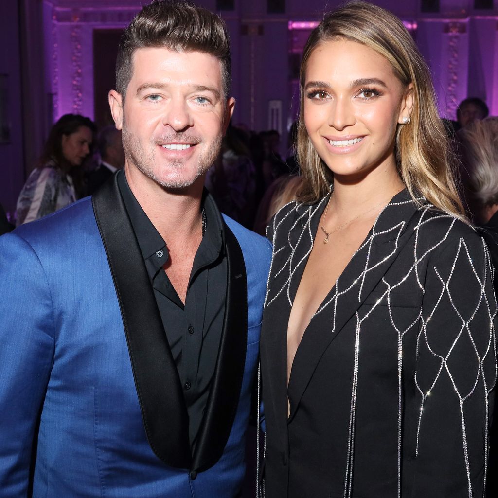 Sänger Robin Thicke und Influencerin April Love Geary