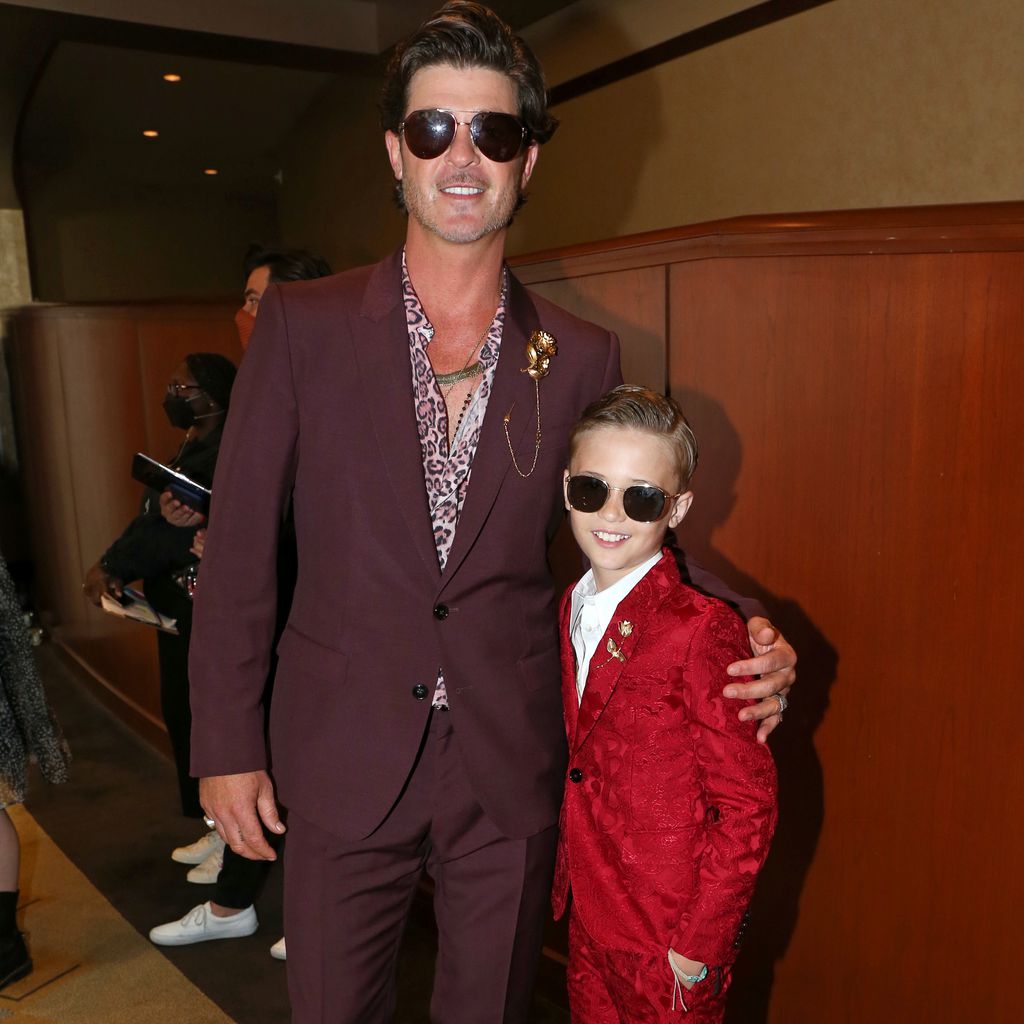Robin Thicke und sein Sohn Julian Fuego bei den iHeartRadio Music Awards 2021