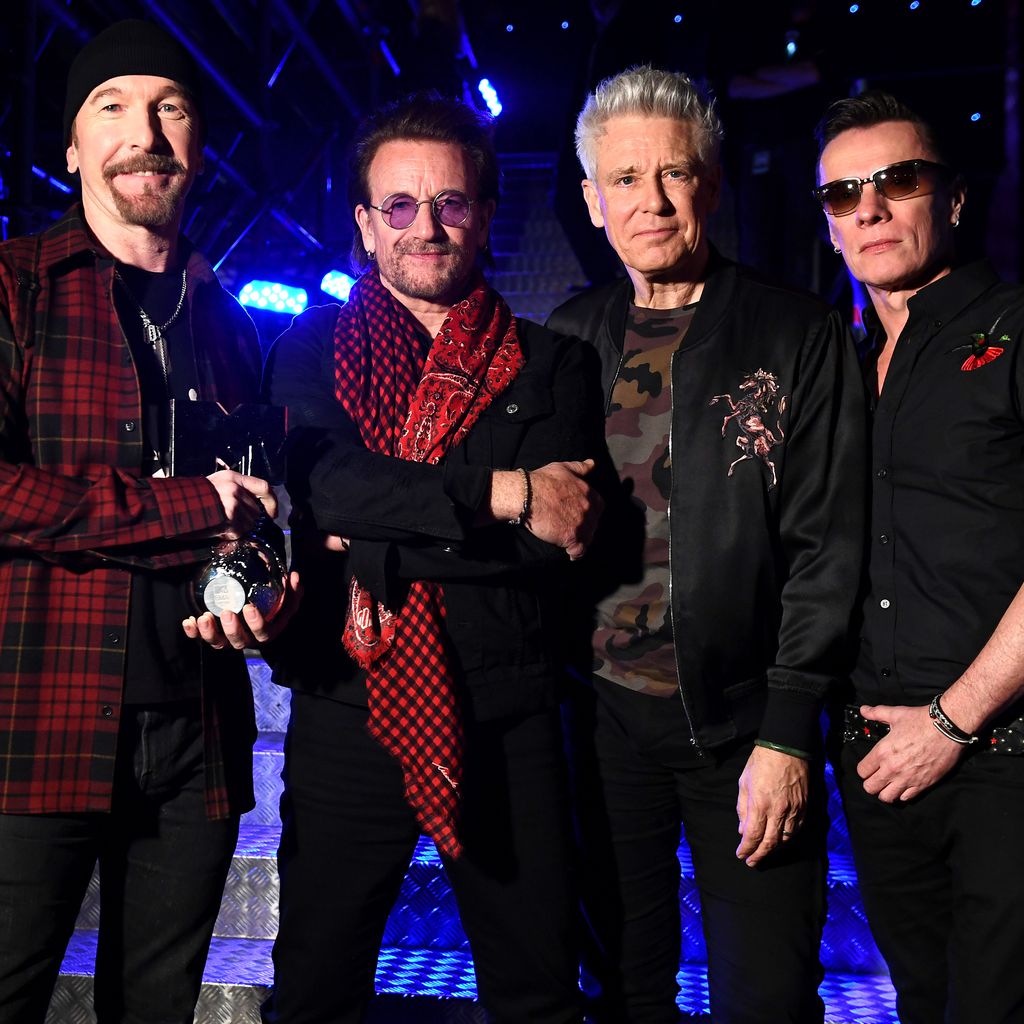 U2 mit dem Global Icon Award in London 2017