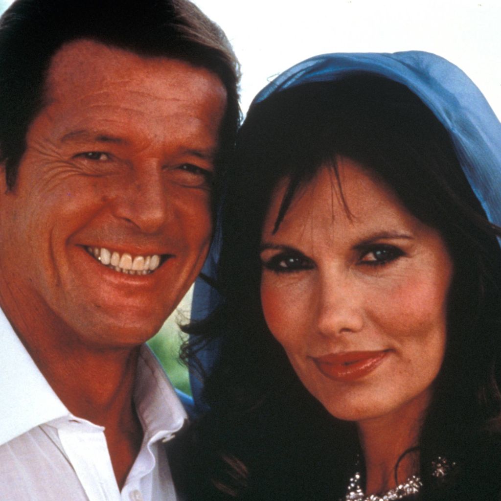 Roger Moore und Maud Adams in "James Bond: Octopussy"