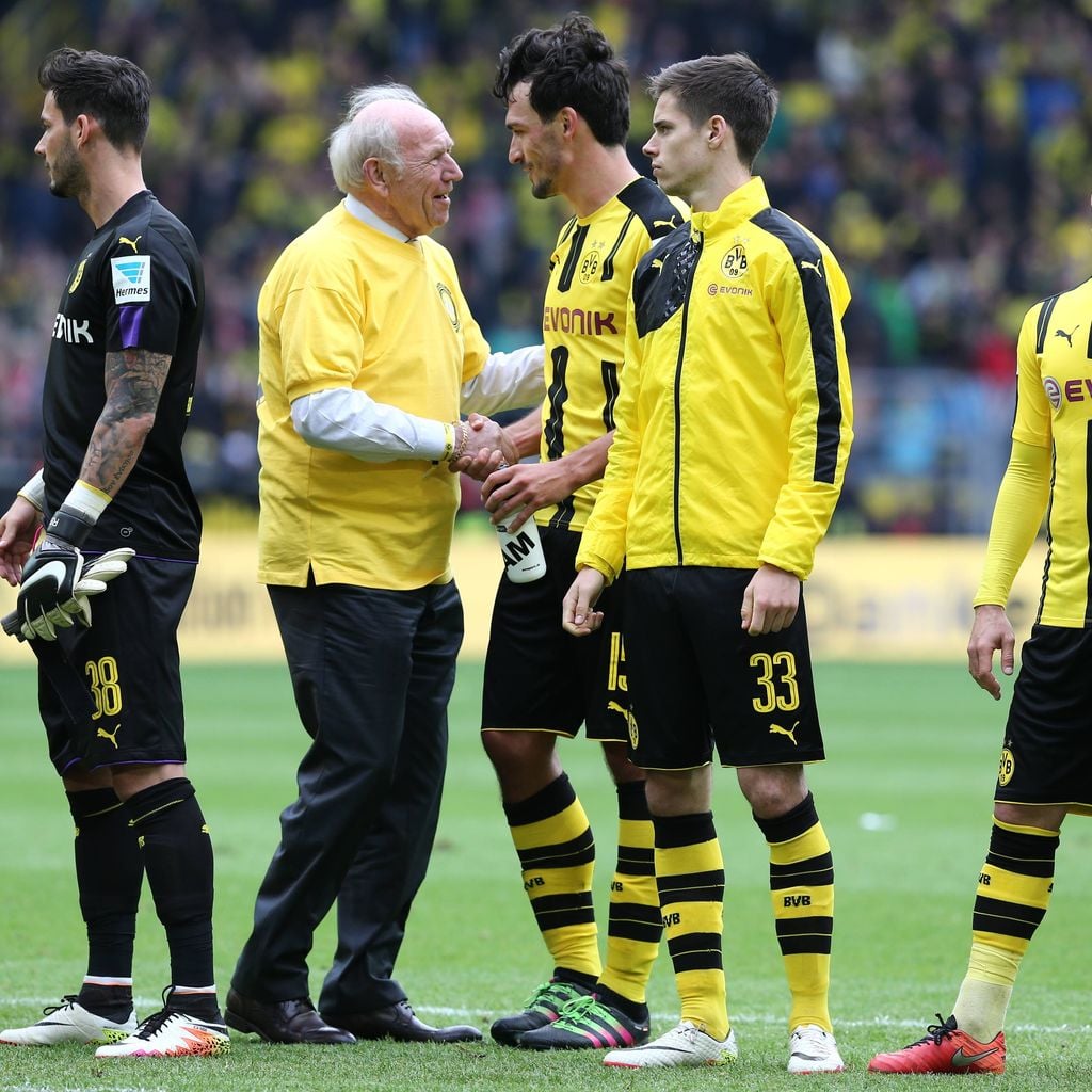 Wolfgang Paul und Mats Hummels im Signal Iduna Park, 2016