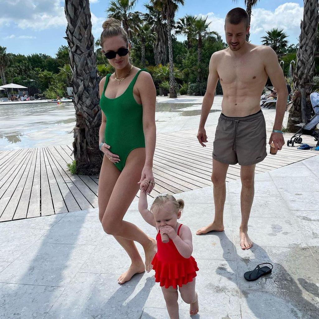 Romee Strijd mit Mint und Laurens van Leeuwen im Juni 2022