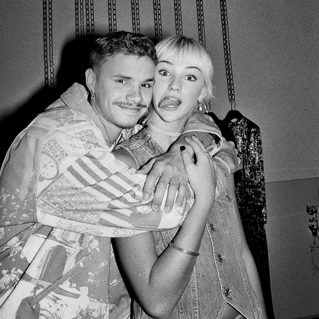 Romeo Beckham und Mia Regan