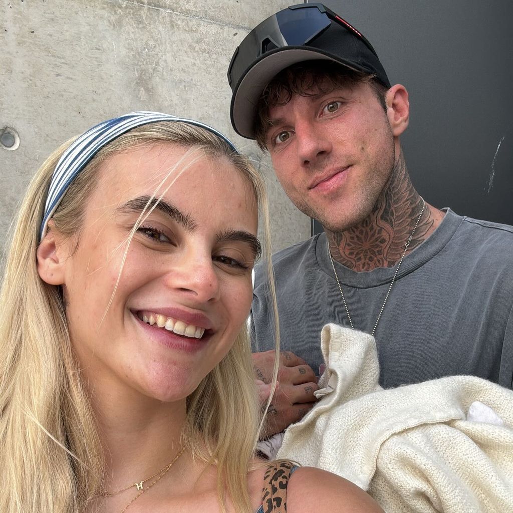 Romina Palm und Christian Wolf mit ihrem Baby Hazel, August 2025