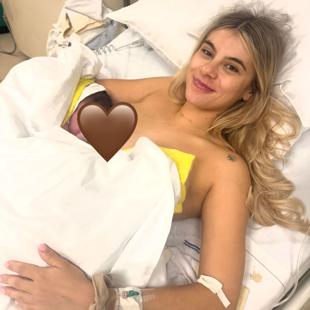 Romina Palm nach der Geburt ihrer Tochter Hazel