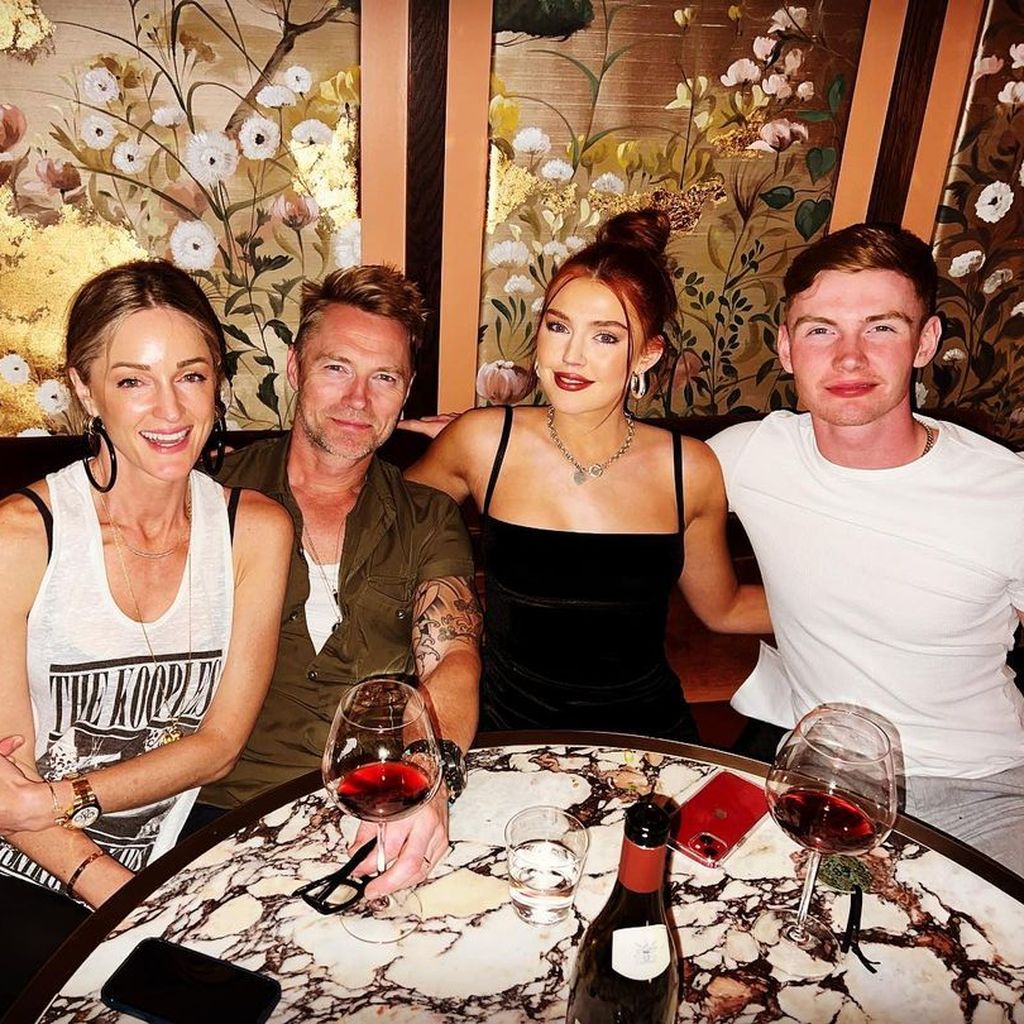 Ronan Keating mit seiner Frau Stormy und seinen Kids Missy und Jack