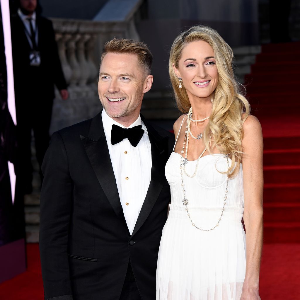Ronan Keating und seine Frau Storm Keating bei der Premiere von "Keine Zeit zu sterben" in London