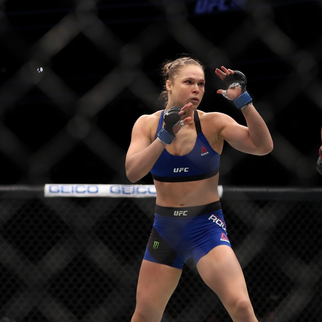 Ronda Rousey und Amanda Nunes beim UFC Championship im Dezember 2016