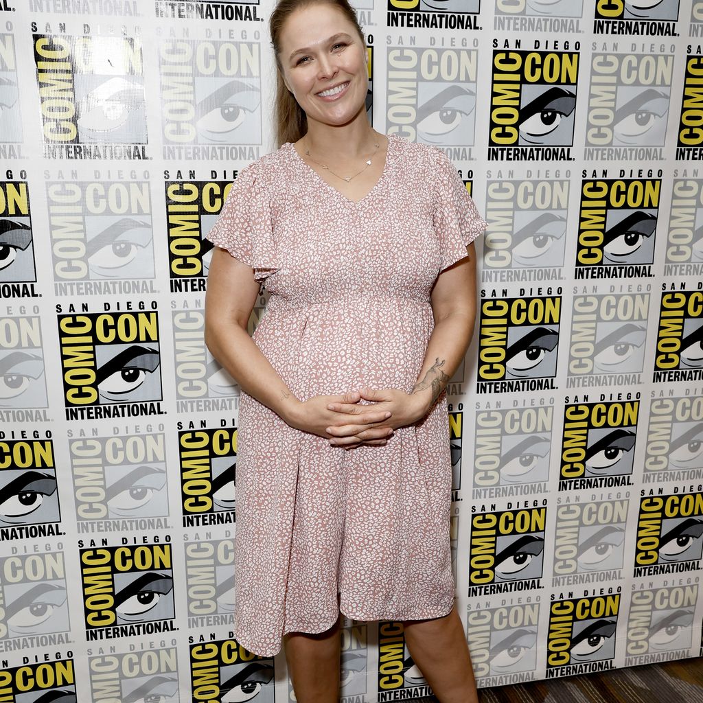 Schwangere Ronda Rousey im Juli 2024