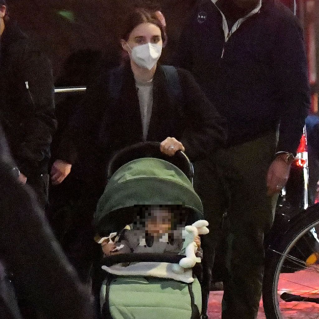 Rooney Mara und ihr Sohn River im Januar 2022