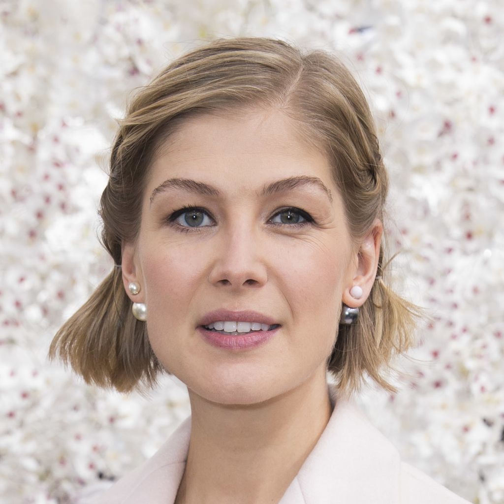 Rosamund Pike