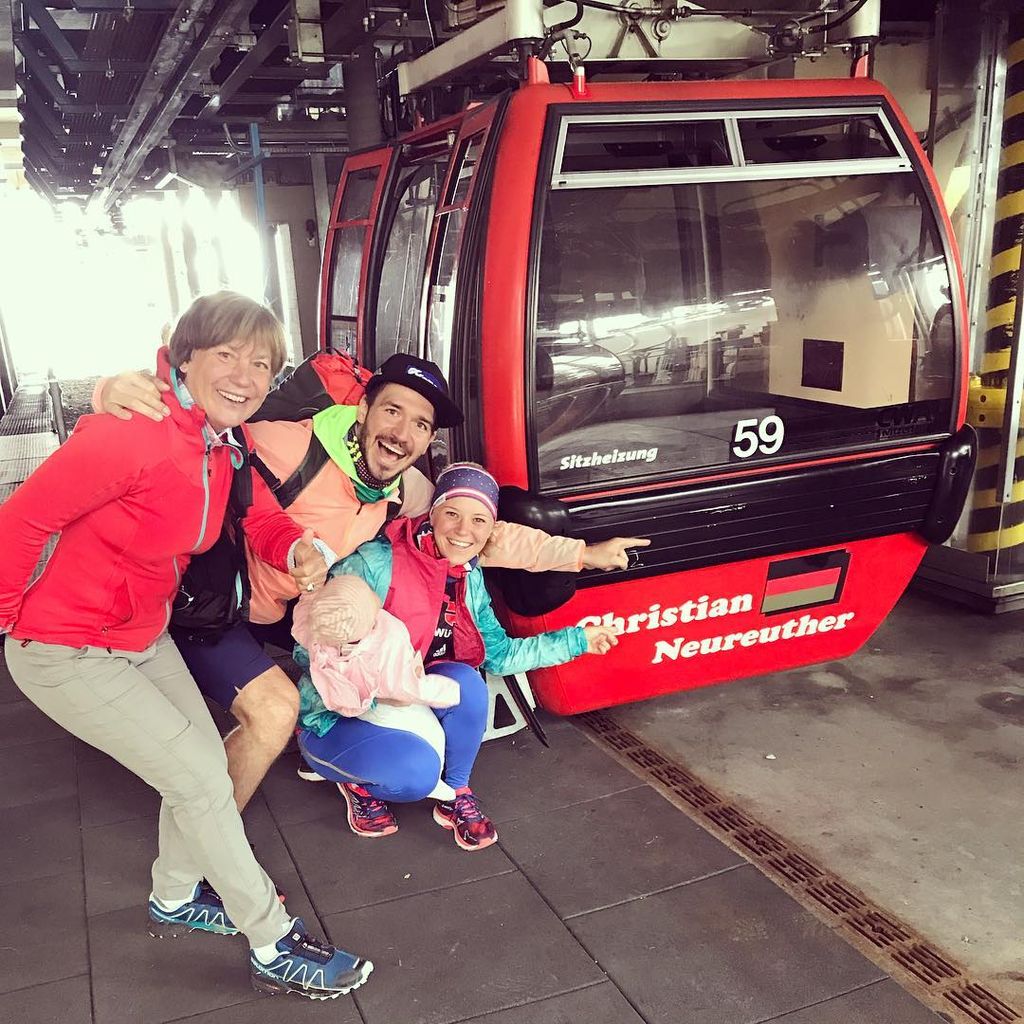 Rosi Mittermaier mit Felix, Miriam und Mathilda Neureuther