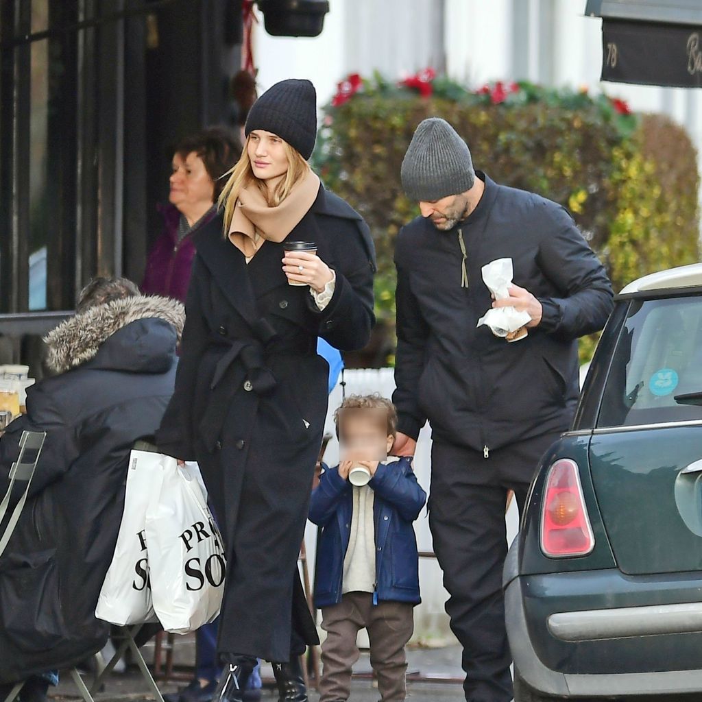 Rosie Huntington-Whiteley, Jason Statham und ihr Sohn Jack in London