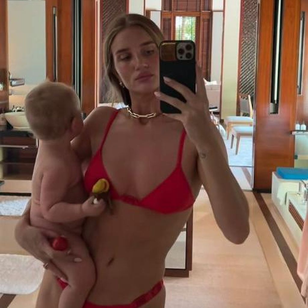 Rosie Huntington-Whiteley mit ihrer Tochter Isabella