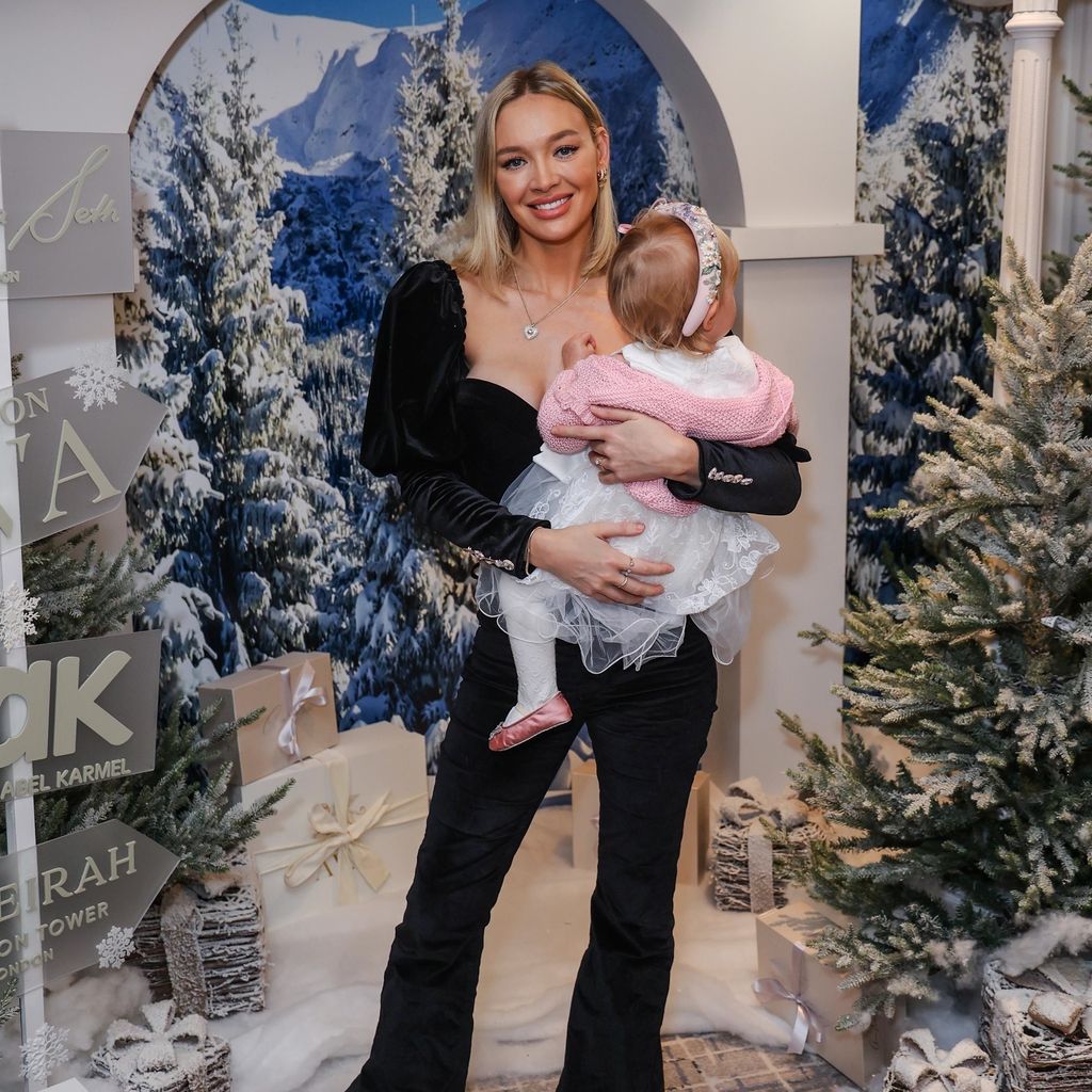 Roxy Horner mit ihrer Tochter Elsie, Dezember 2024