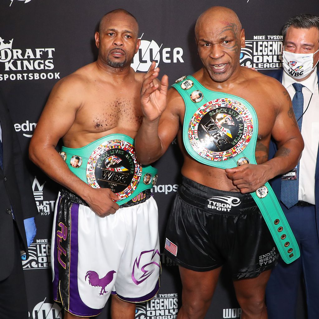 Roy Jones Jr. und Mike Tyson nach ihrem Boxkampf im November 2020