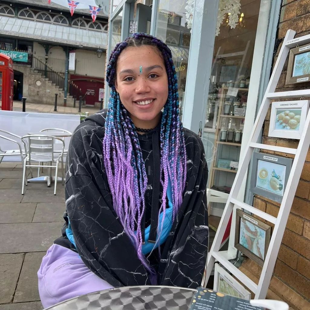 Ruby Barker, Mai 2022