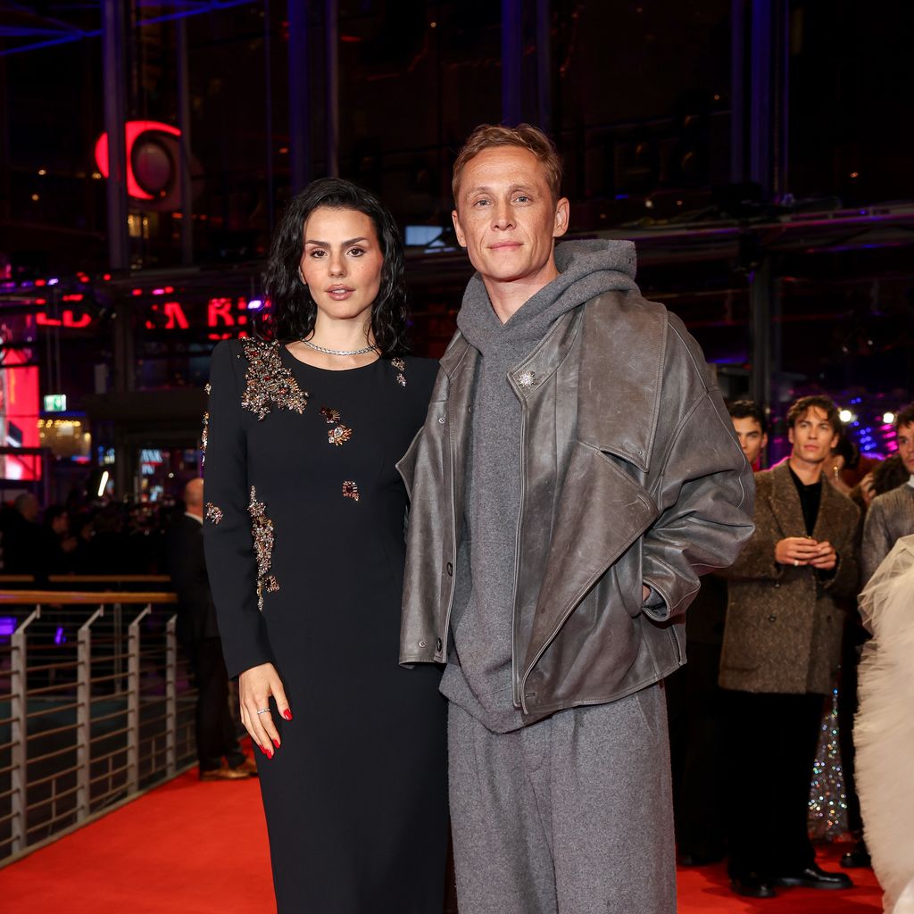 Ruby O. Fee und Matthias Schweighöfer auf dem roten Teppich der Berlinale, 2026