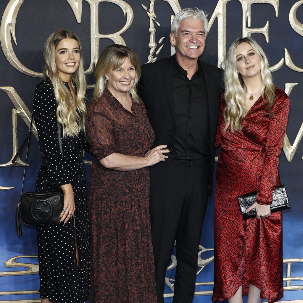 Phillip Schofield mit seiner Frau Stephanie und ihren Töchtern Ruby und Molly