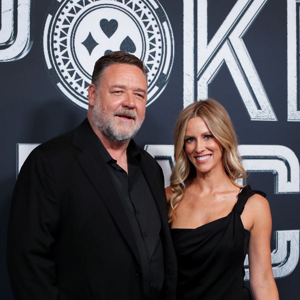 Russell Crowe und Britney Theriot, November 2022