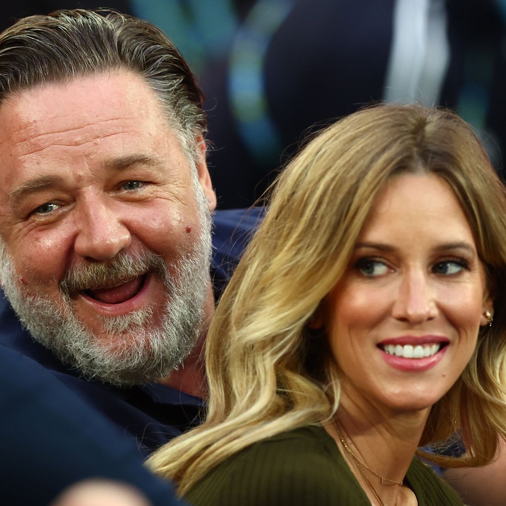 Russell Crowe mit seiner Freundin Britney Theriot, Januar 2022