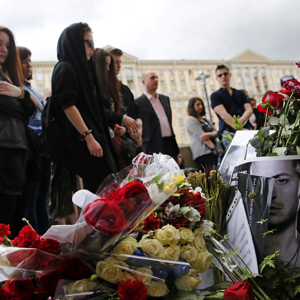 Linkin Park-Fans trauern um Chester Bennington in Moskau