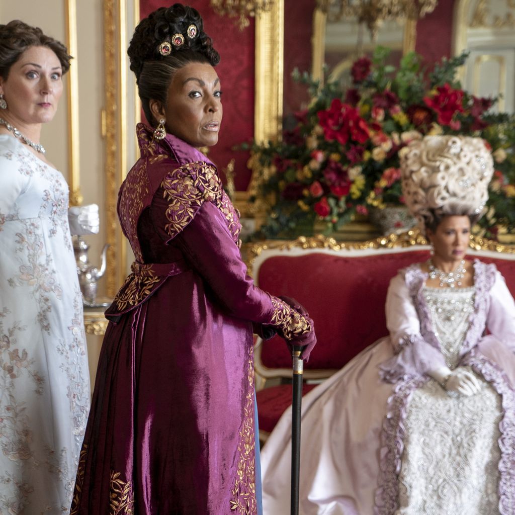 Ruth Gemmell, Adjoa Andoh und Golda Rosheuvel in "Bridgerton"