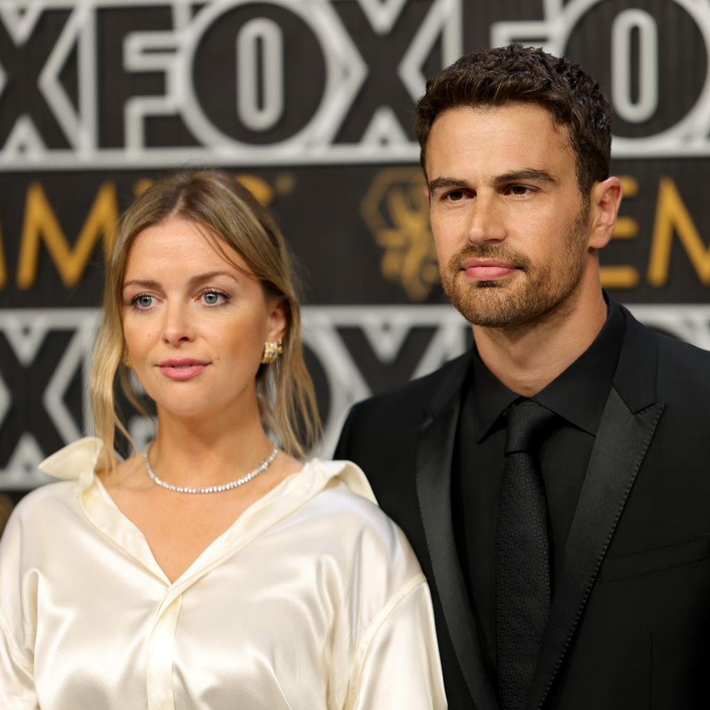 Ruth Kearney und Theo James, Januar 2024
