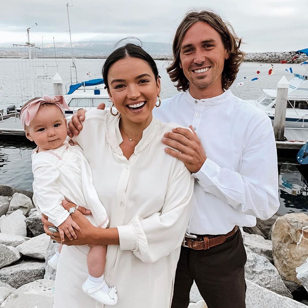 Ruth Ray, Bekah Martinez und Grayston Leonard im Juli 2019