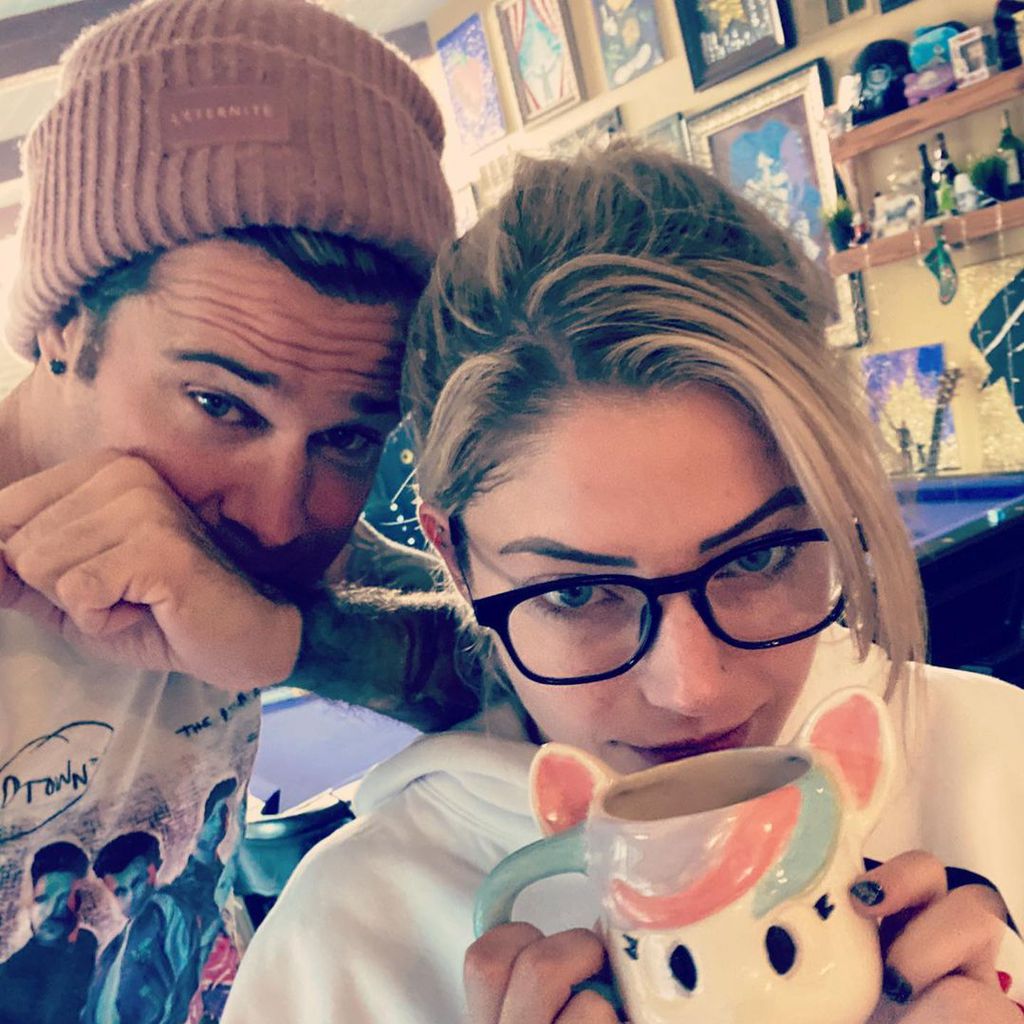 Ryan Cabrera und seine Verlobte Alexa Bliss