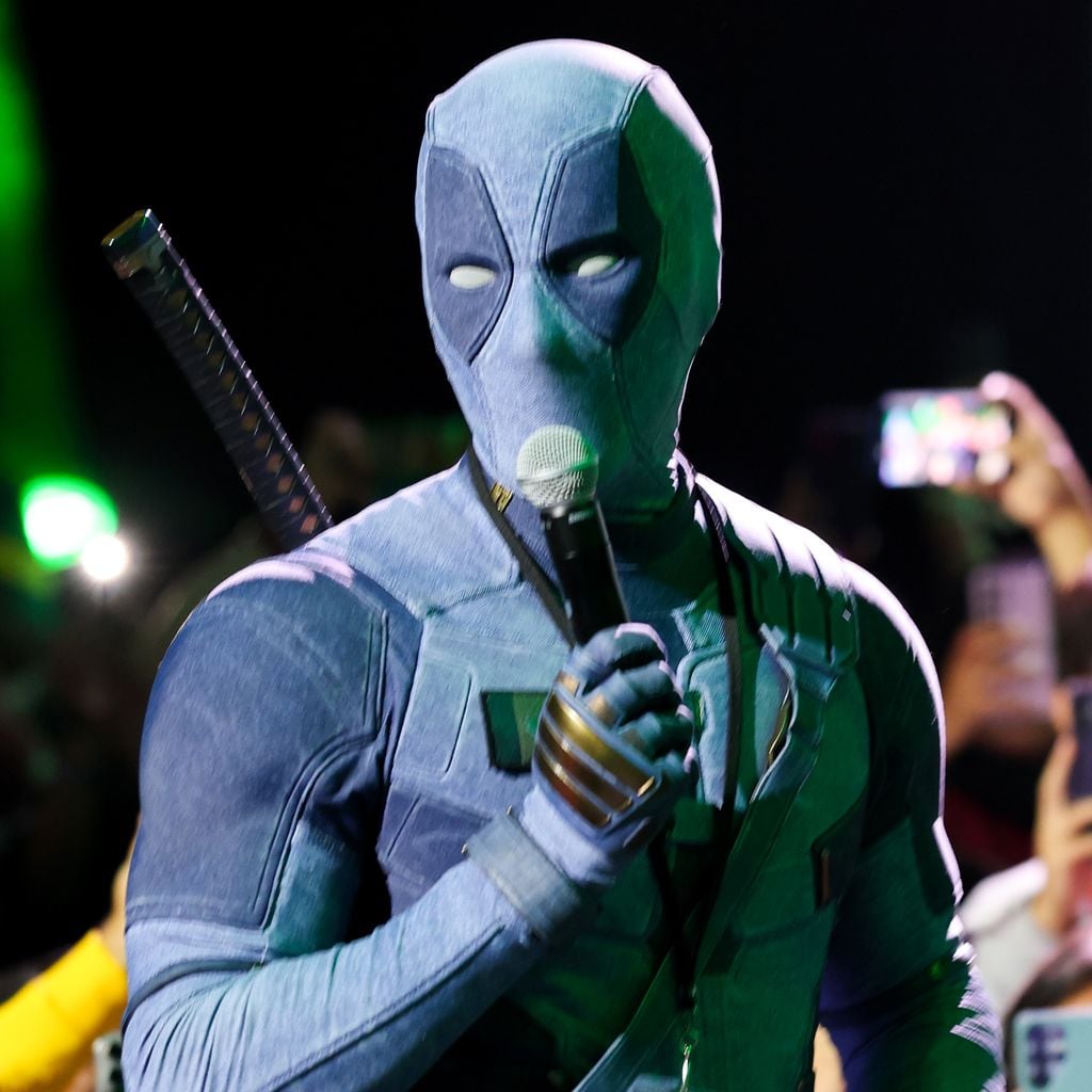 Ryan Reynolds im Deadpool-Cosplay spricht bei der Marvel Studios Hall H Präsentation auf der San Diego Comic-Con 2026