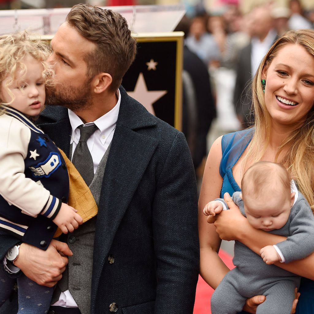 Ryan Reynolds und Blake Lively mit ihren Töchtern