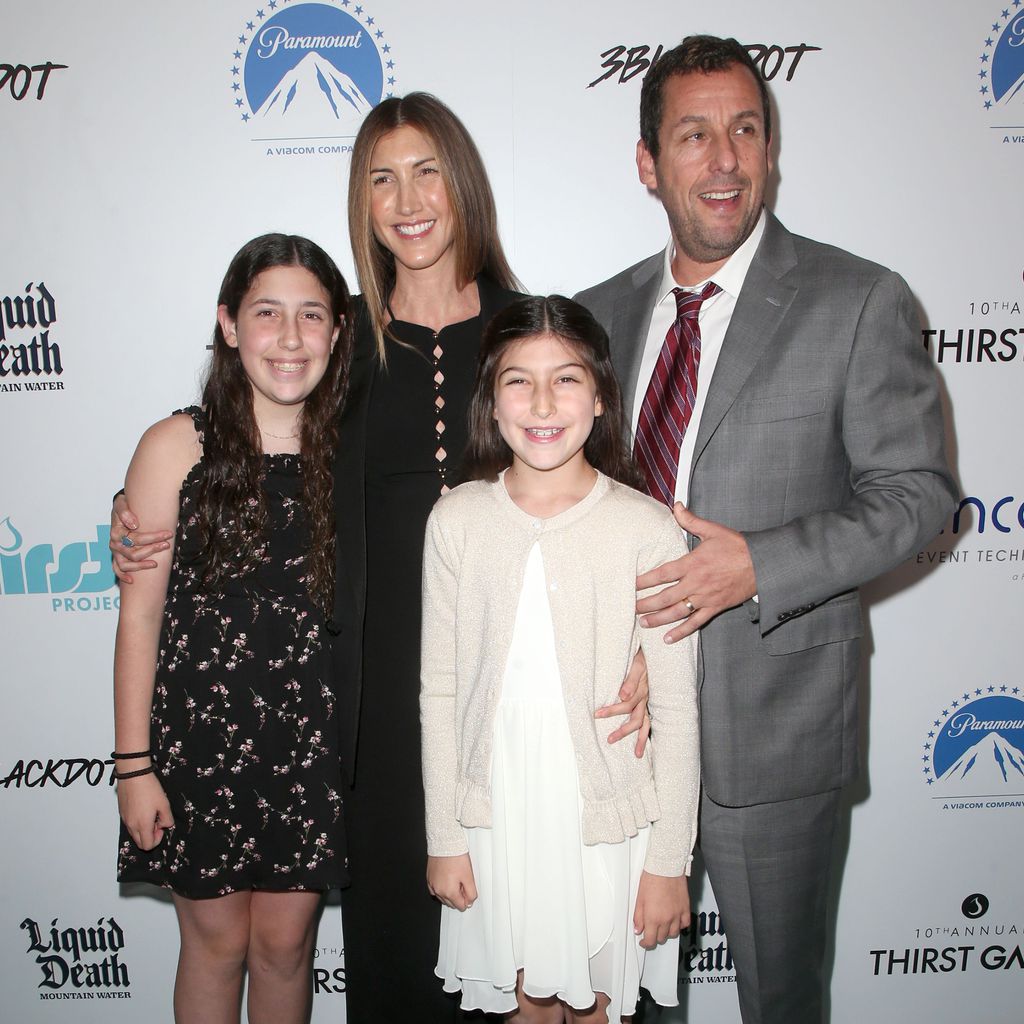 Adam Sandler mit seiner Frau Jackie und ihren Töchtern Sunny und Sadie