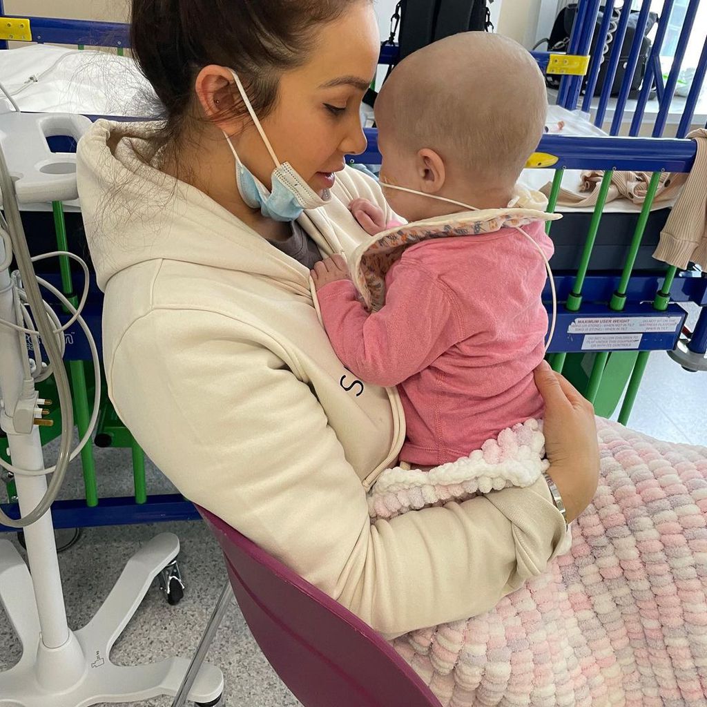 Safiyya Vorajee mit ihrer Tochter, März 2021