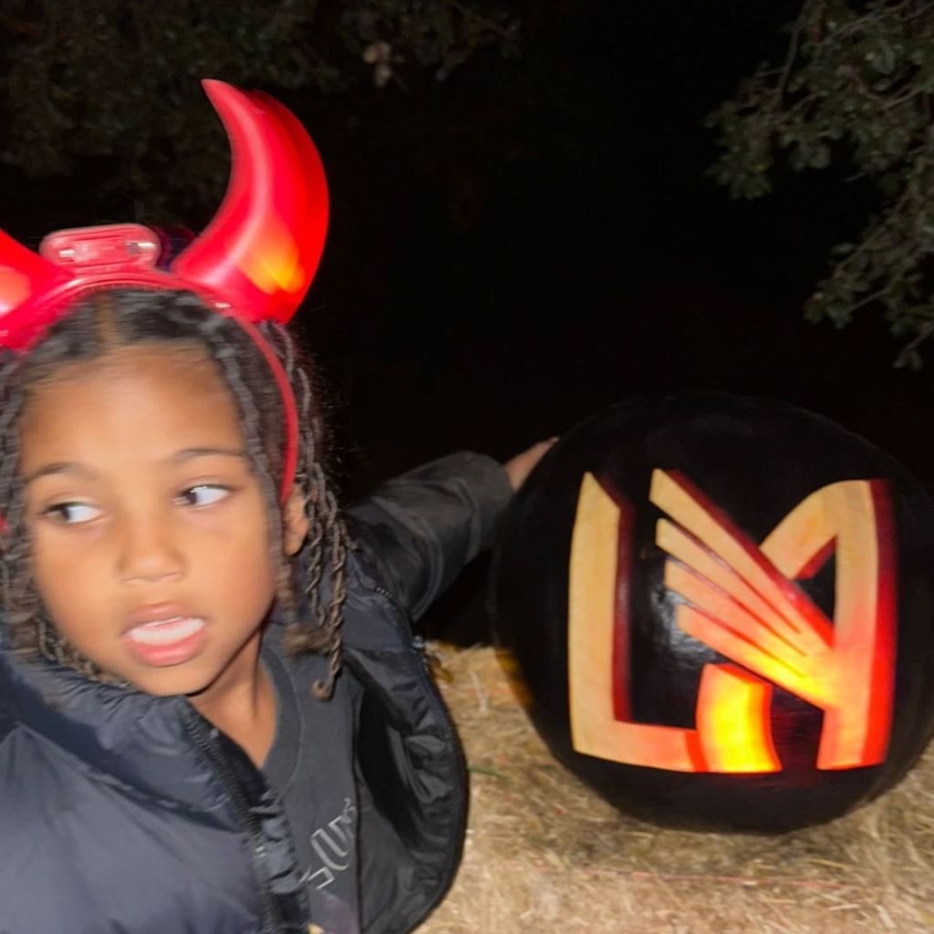 Saint West auf einem Halloween-Event
