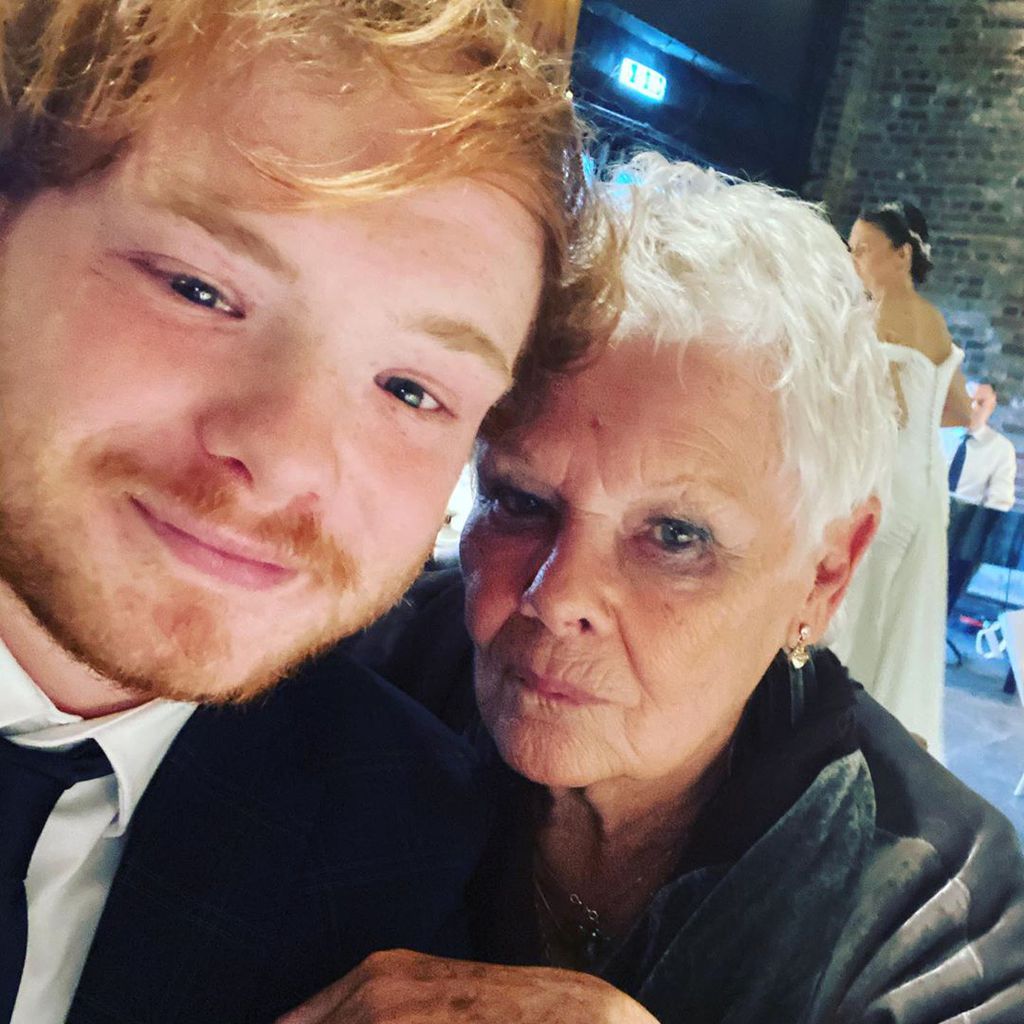 Sam Williams mit seiner Großmutter Judi Dench, März 2020