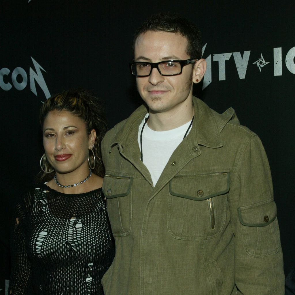Samantha und Chester Bennington bei einem Konzert, 2003