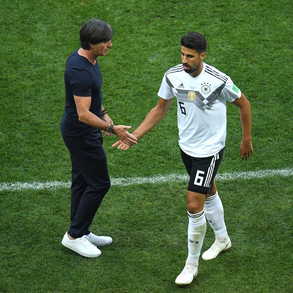Joachim Löw und Sami Khedira bei der WM 2018