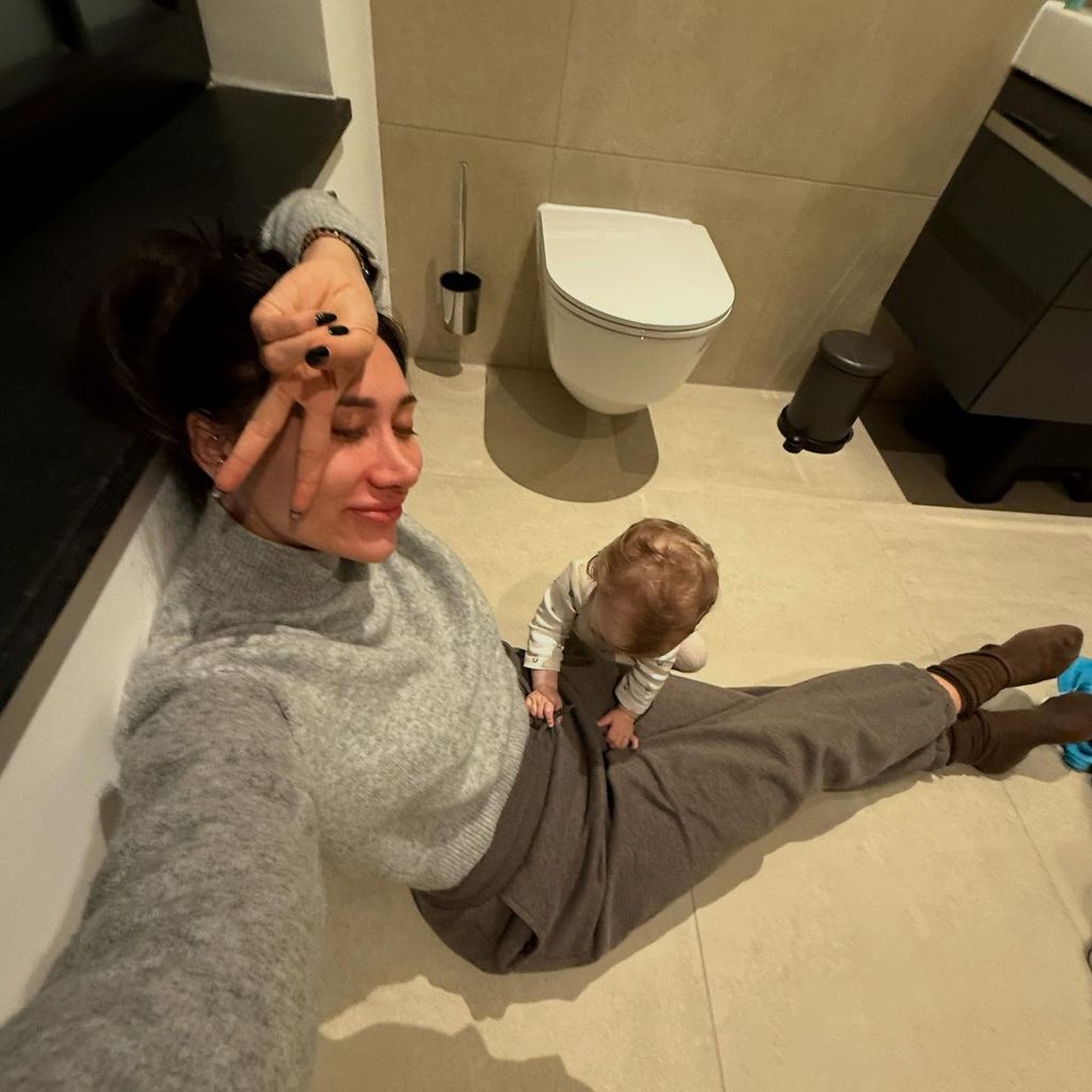 Samira Yavuz mit ihrer Tochter, März 2025