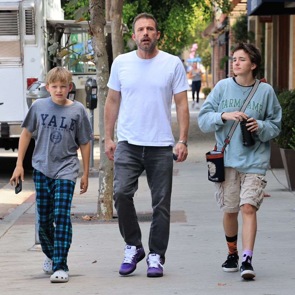 Samuel Affleck, Ben Affleck und Fin Affleck im September 2024