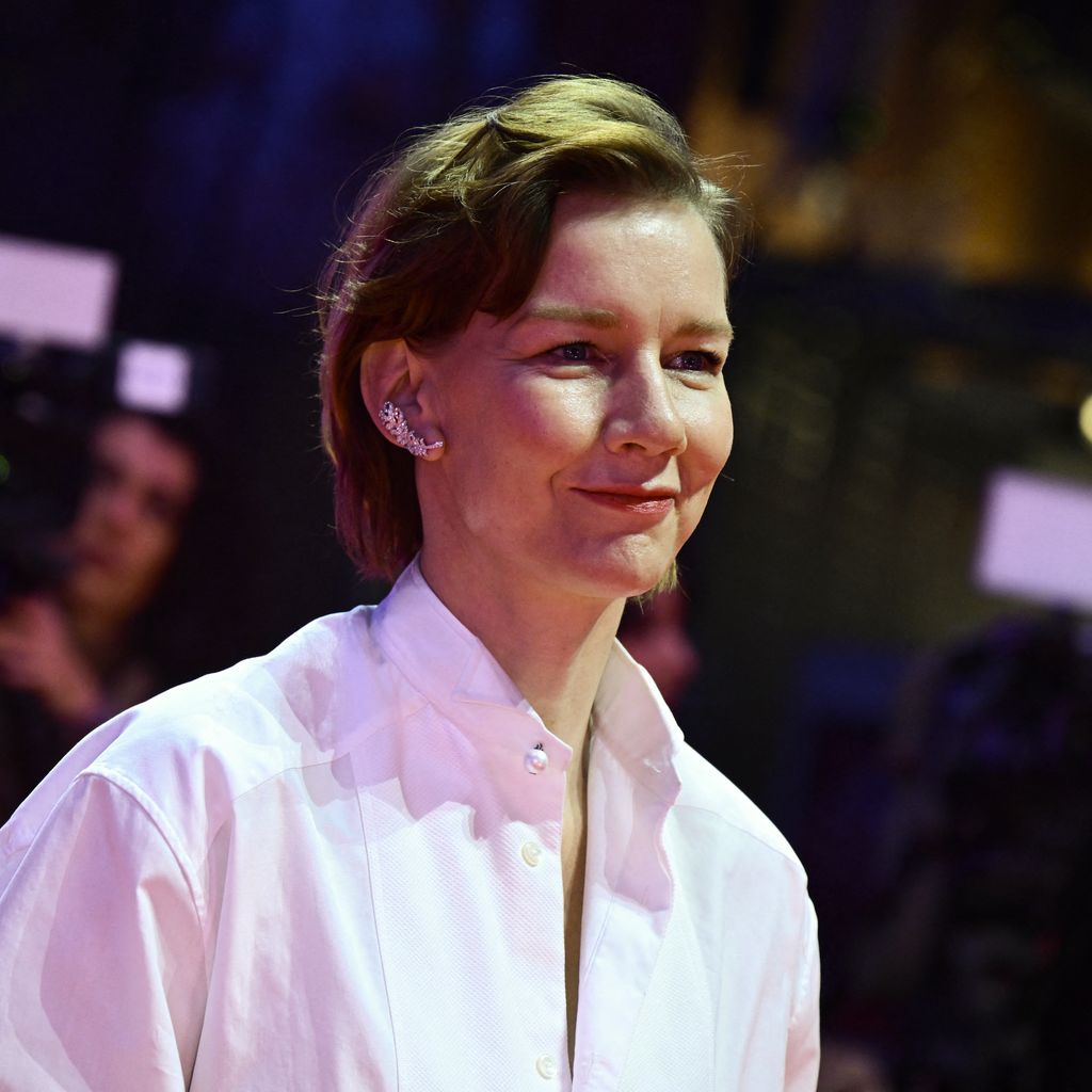 Sandra Hüller auf dem roten Teppich zur Abschlusszeremonie der 76. Berlinale in Berlin