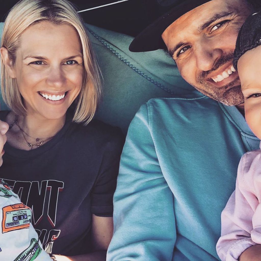 Sandra und Kristof Kuhn mit ihren Kids