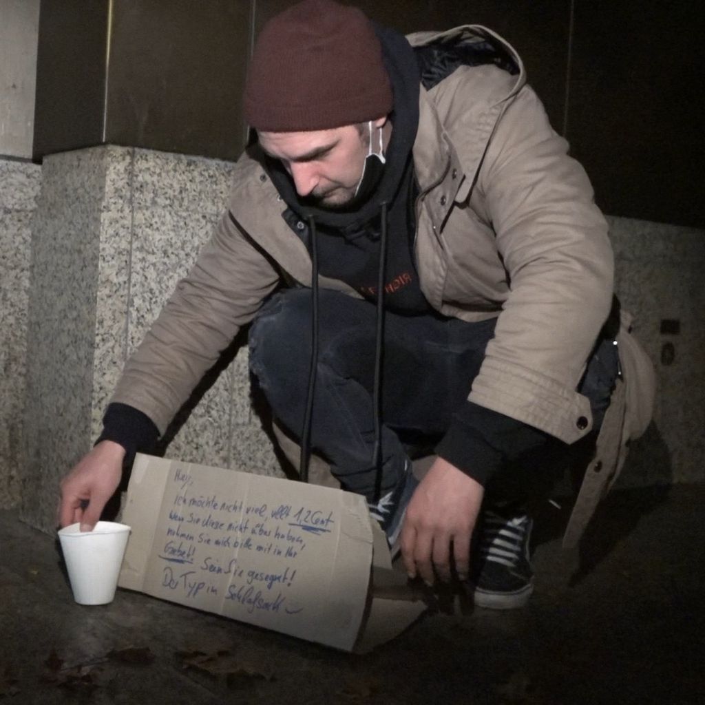 Sandy Fähse bei "Prominent und obdachlos"