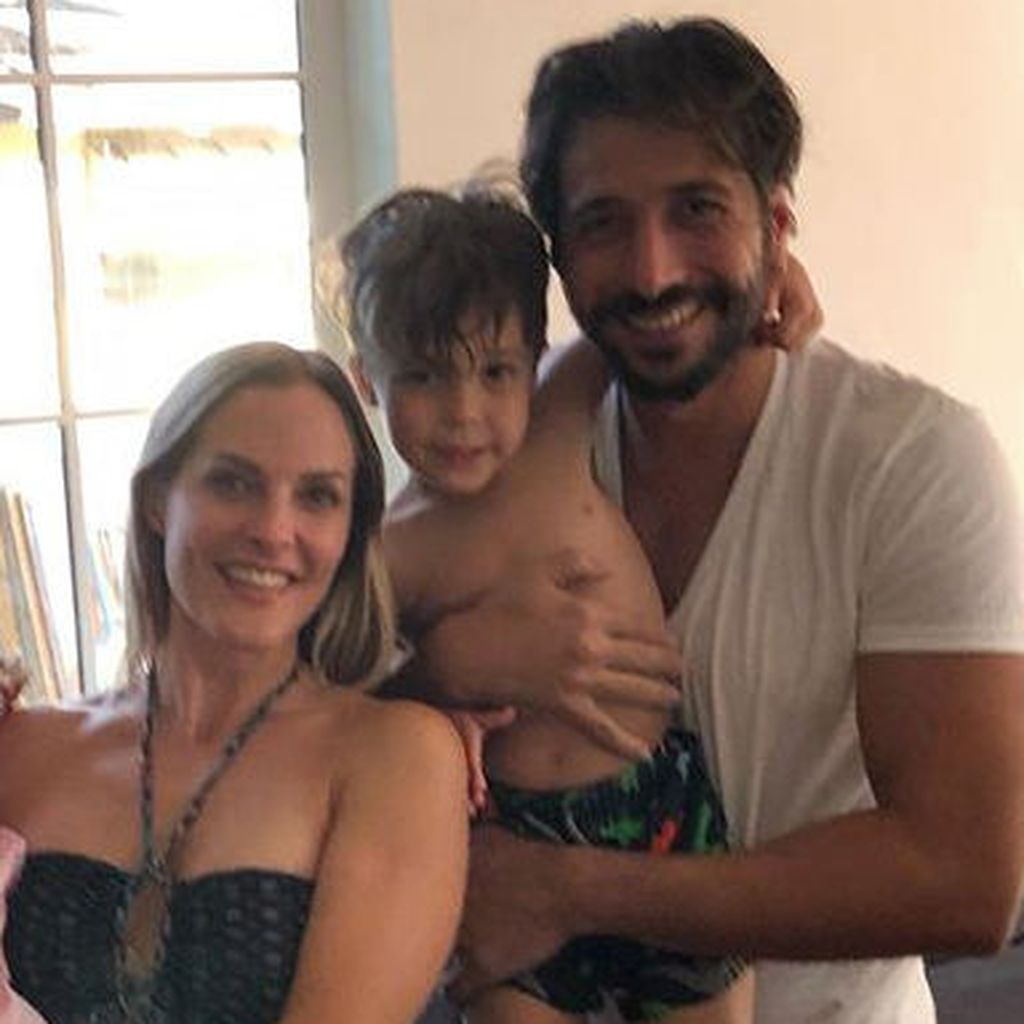 Sandy Mölling, Sohn Noah und Partner Nasri Atweh, im Jahr 2019